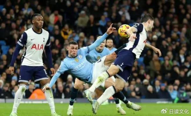 曼城队长率队士气高昂，大将力挽狂澜取得胜利