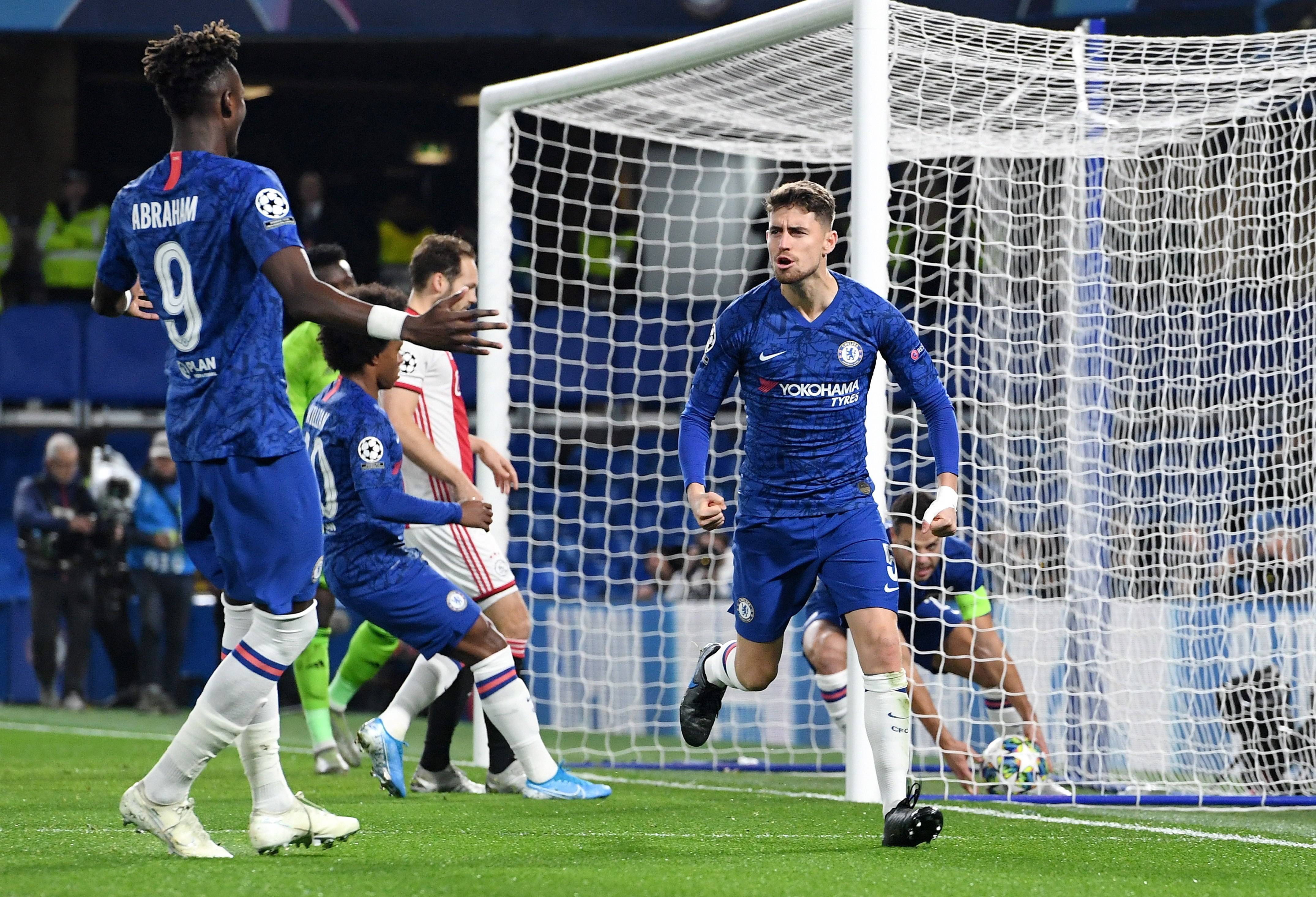 沃尔夫斯堡主场逆转罗马,取得关键胜利 沃尔夫斯堡主场逆转罗马,取得关键胜利