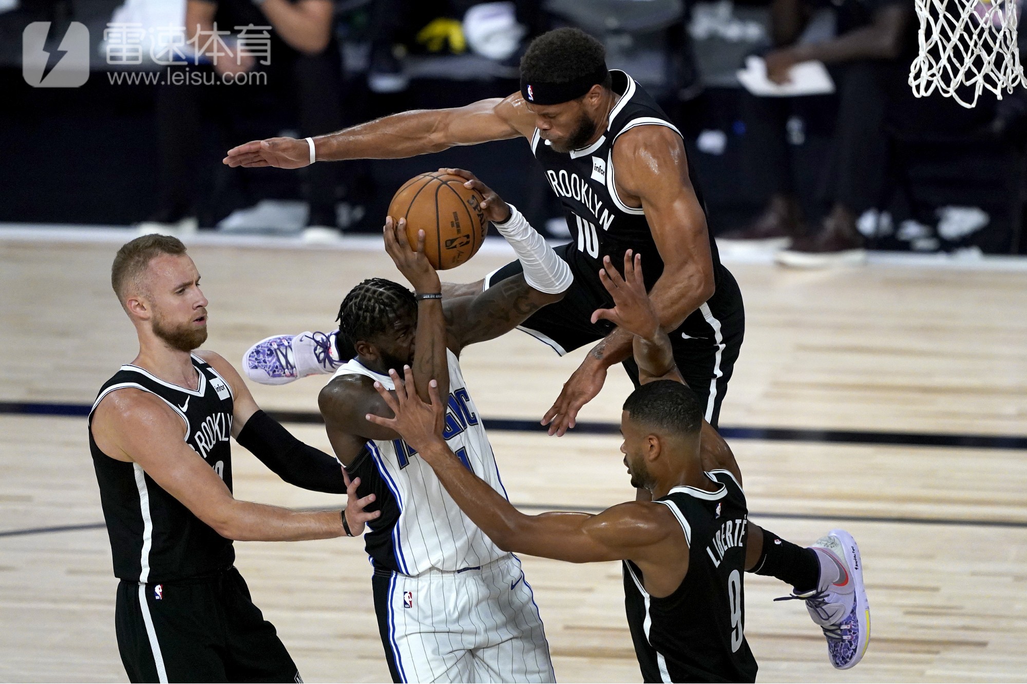 魔术逆转击败篮网,福尔茨场均三双水花光彩 魔术逆转击败篮网,福尔茨场均三双水花光彩