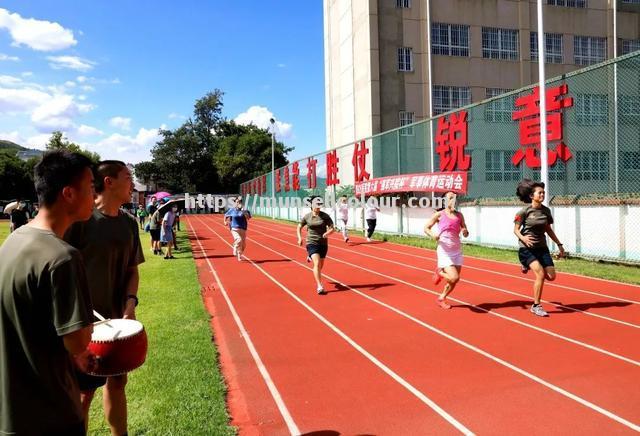 队伍实力比拼,场上英雄辈出谁将胜出 队伍实力比拼,场上英雄辈出谁将胜出