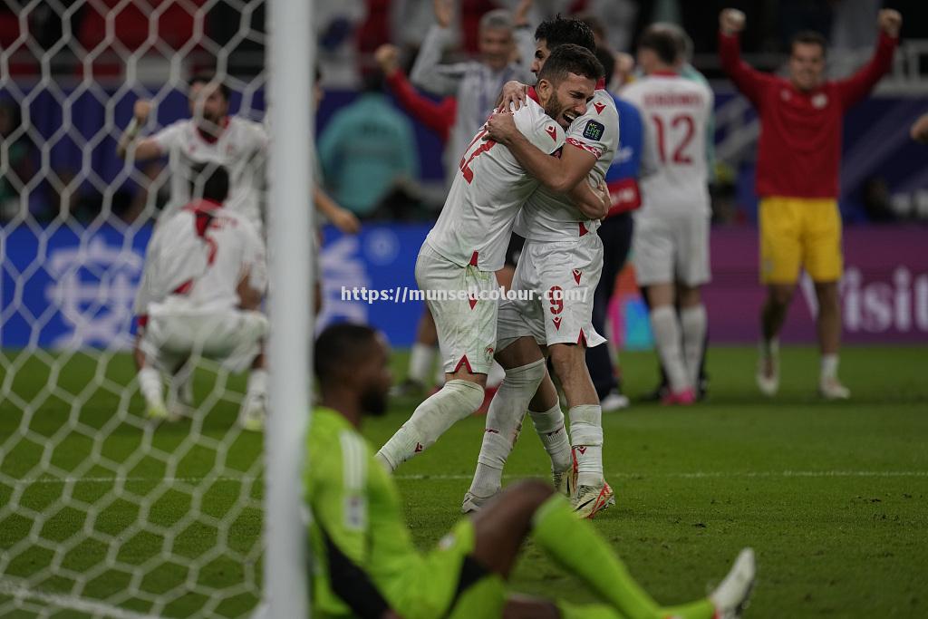 阿联酋球员在亚洲杯上发挥出色，获选本届最佳