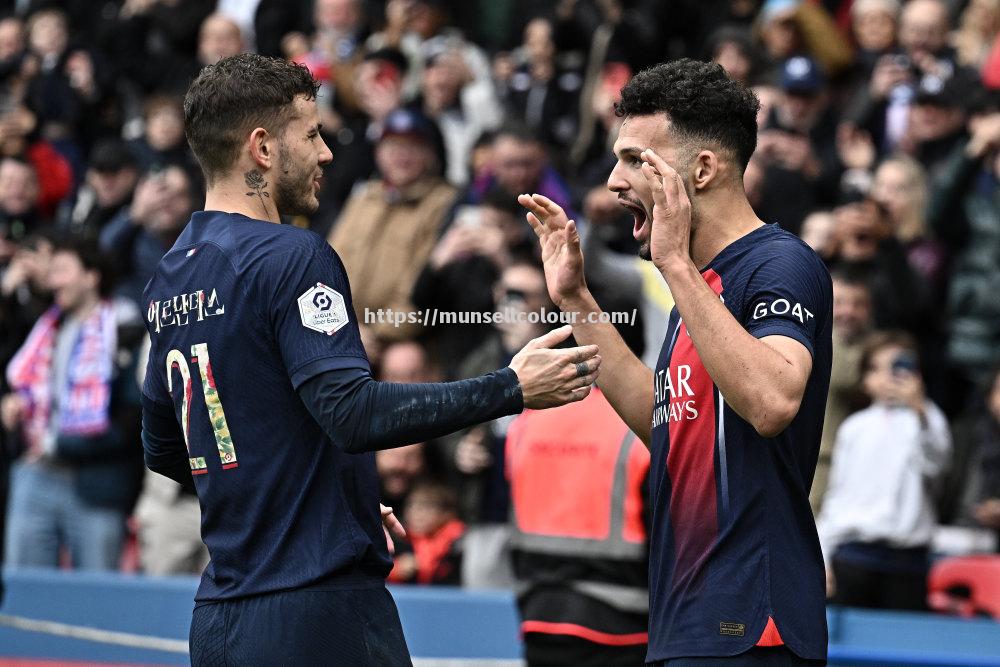 巴黎圣日耳曼连胜在望，夺冠遥湖持短